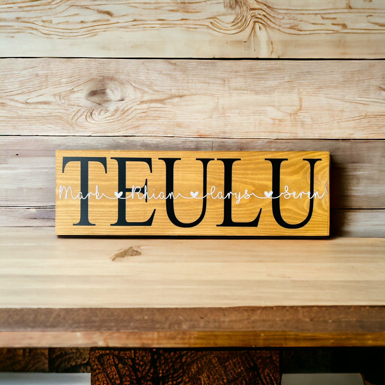 Teulu Wooden Sign